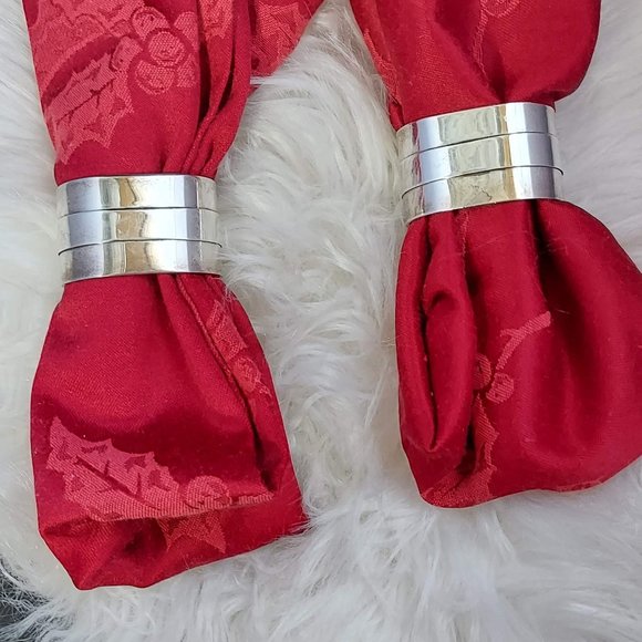 Bloomingdale's Silver Napkin Rings set of 2 Belt in Buckle, Oval Shape -Solid - Picture 2 of 7